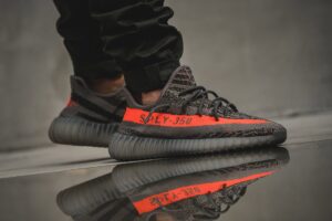 YEEZY 350