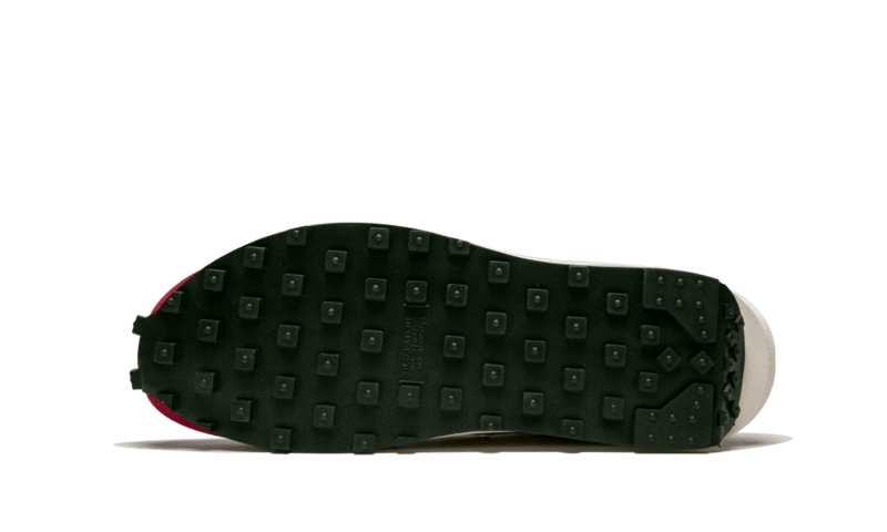 nike-sacai-ld-waffle-blue-multi-graal-spotter-4_900x_59aea5de-1991-4a59-9dc2-a9c27e62d46d