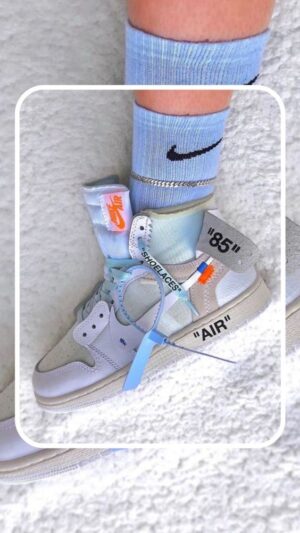 OFF WHITE